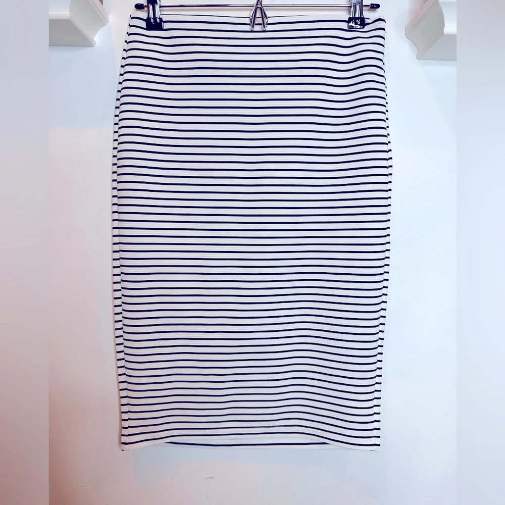 NWOT Forever 21 striped Pencil Skirt - Picture 1 of 5